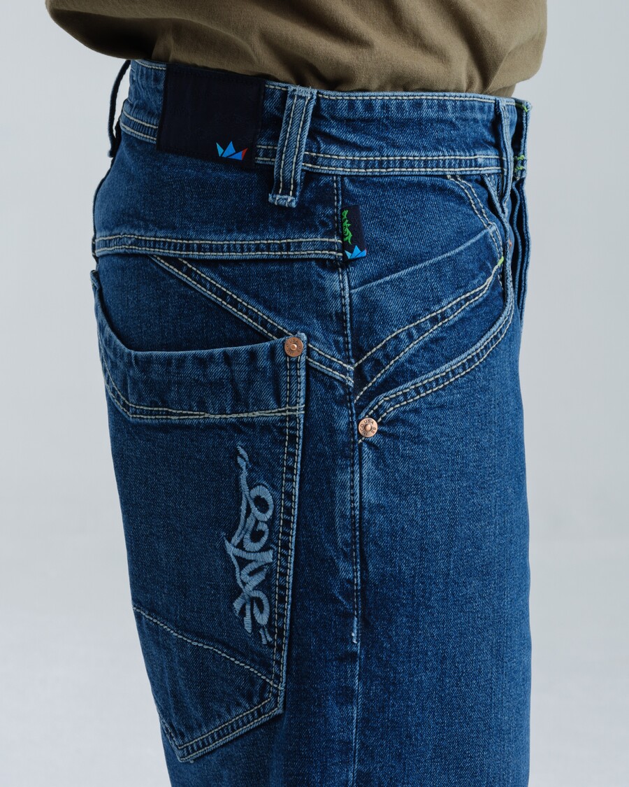Jnco Pivot. 21". Hand-Sand Dark Stone.