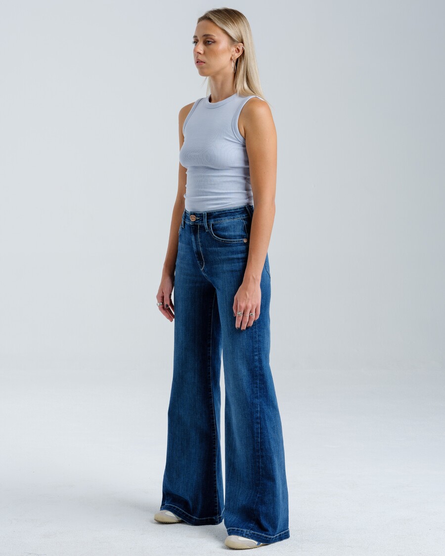 Jnco Vivianite. 28". Hand-Sand Dark Stone.