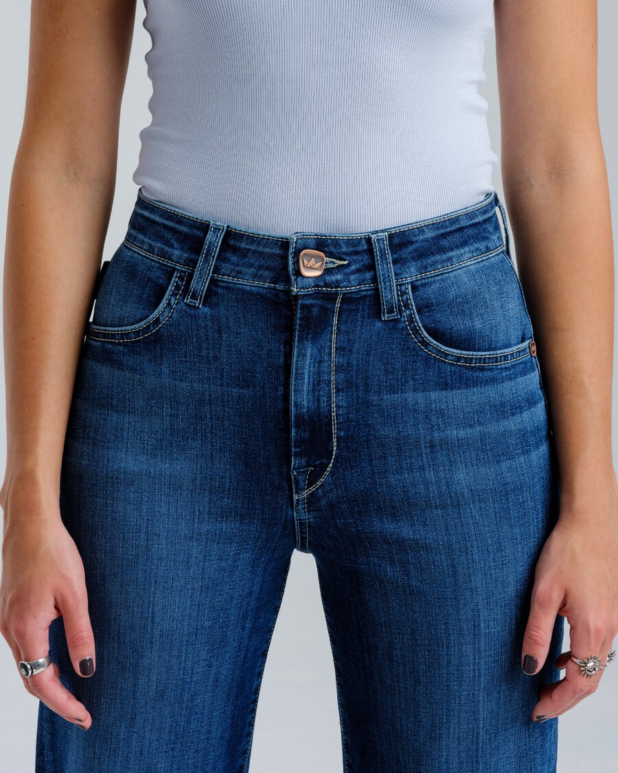 Jnco Vivianite. 28". Hand-Sand Dark Stone.